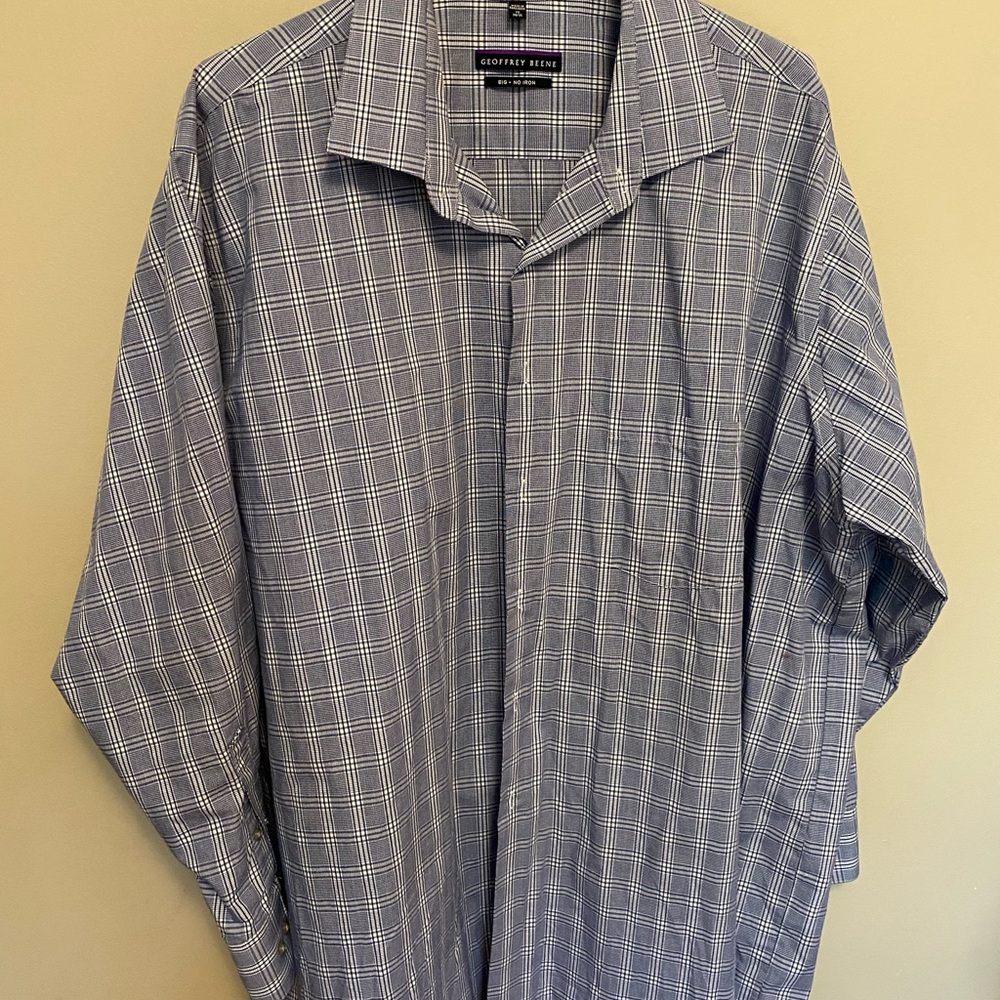 Geoffrey Beene Gray Checkered Dress Shirt